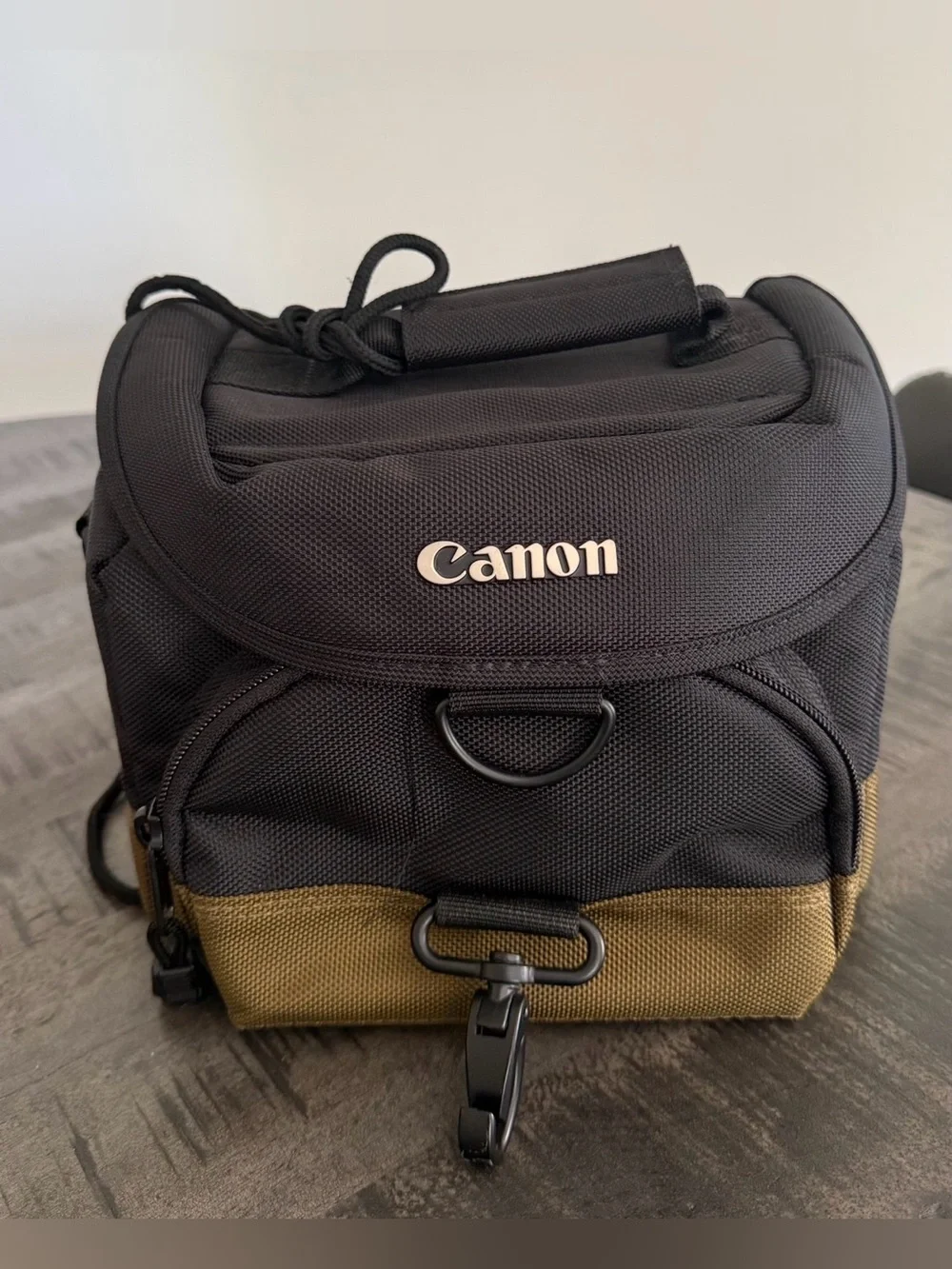 Canon EOS Rebel T3 DSLR Camera Kit with Black Bag and Black/Red Strap